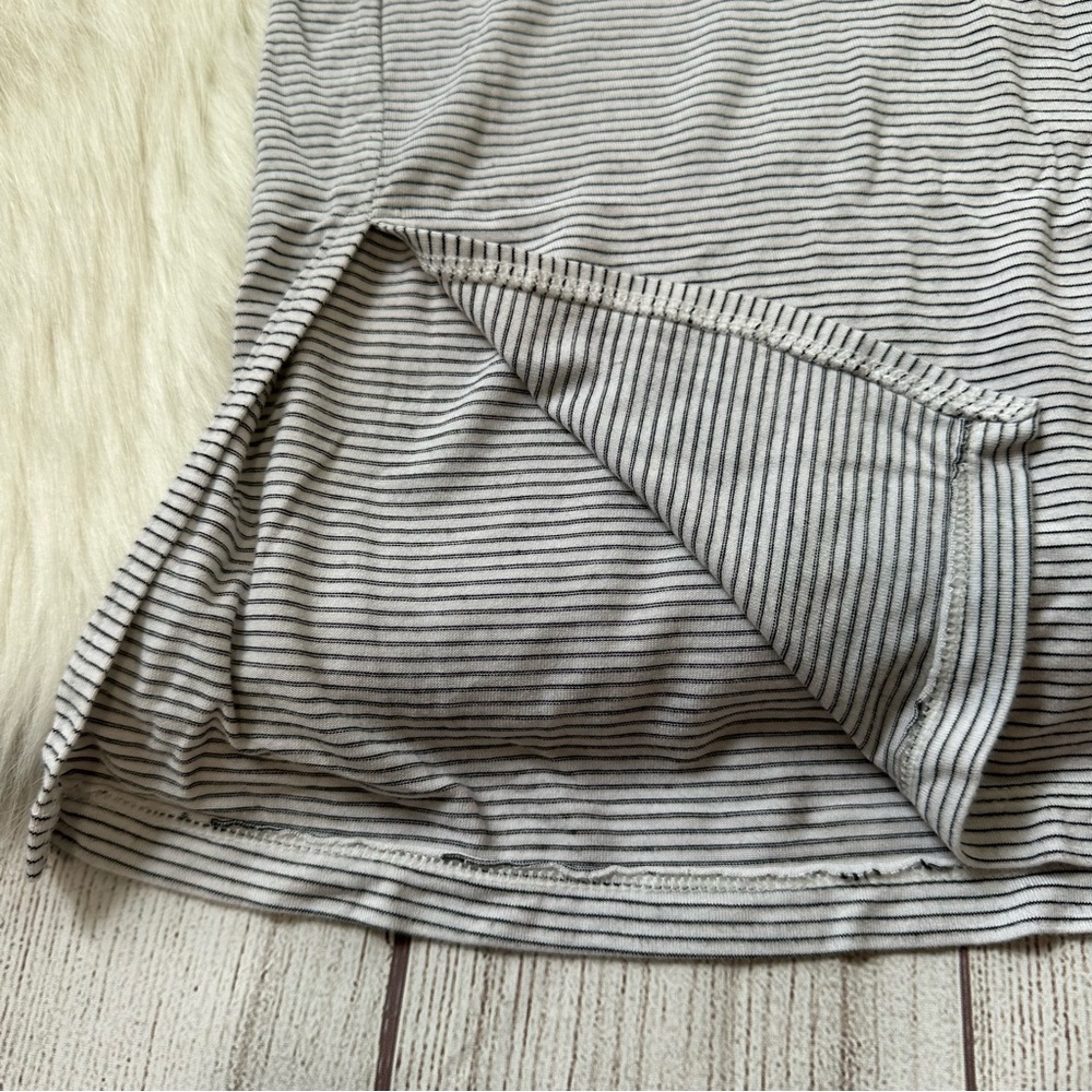Striped Tee - Picture 5 of 7
